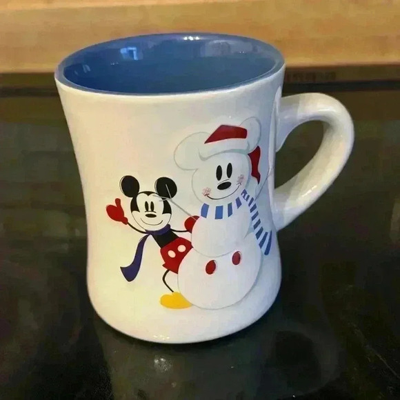 Mickey Mouse Snowman Snowflakes Ceramic Stoneware Coffee 12 oz Cup Mug - Picture 1 of 6